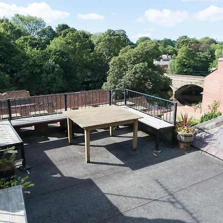 Holiday home 4 Bed In Hh090